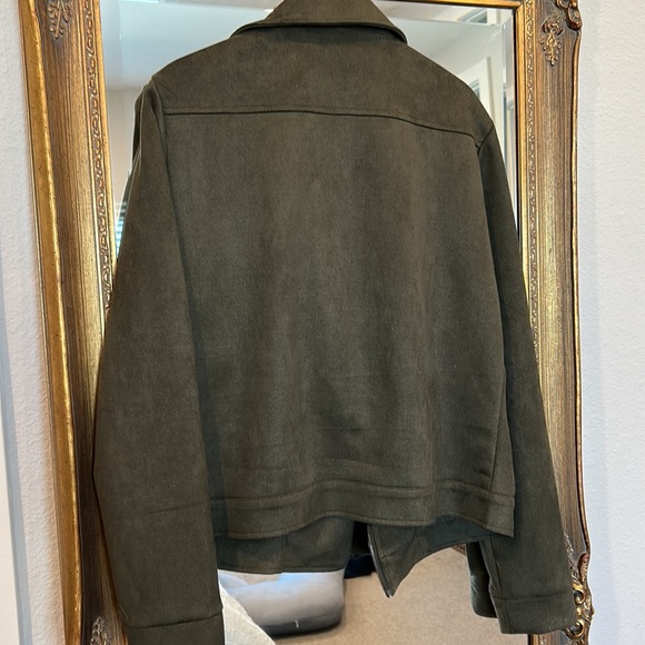 New Francesca’s Green Utility Jacket - Picture 4 of 5